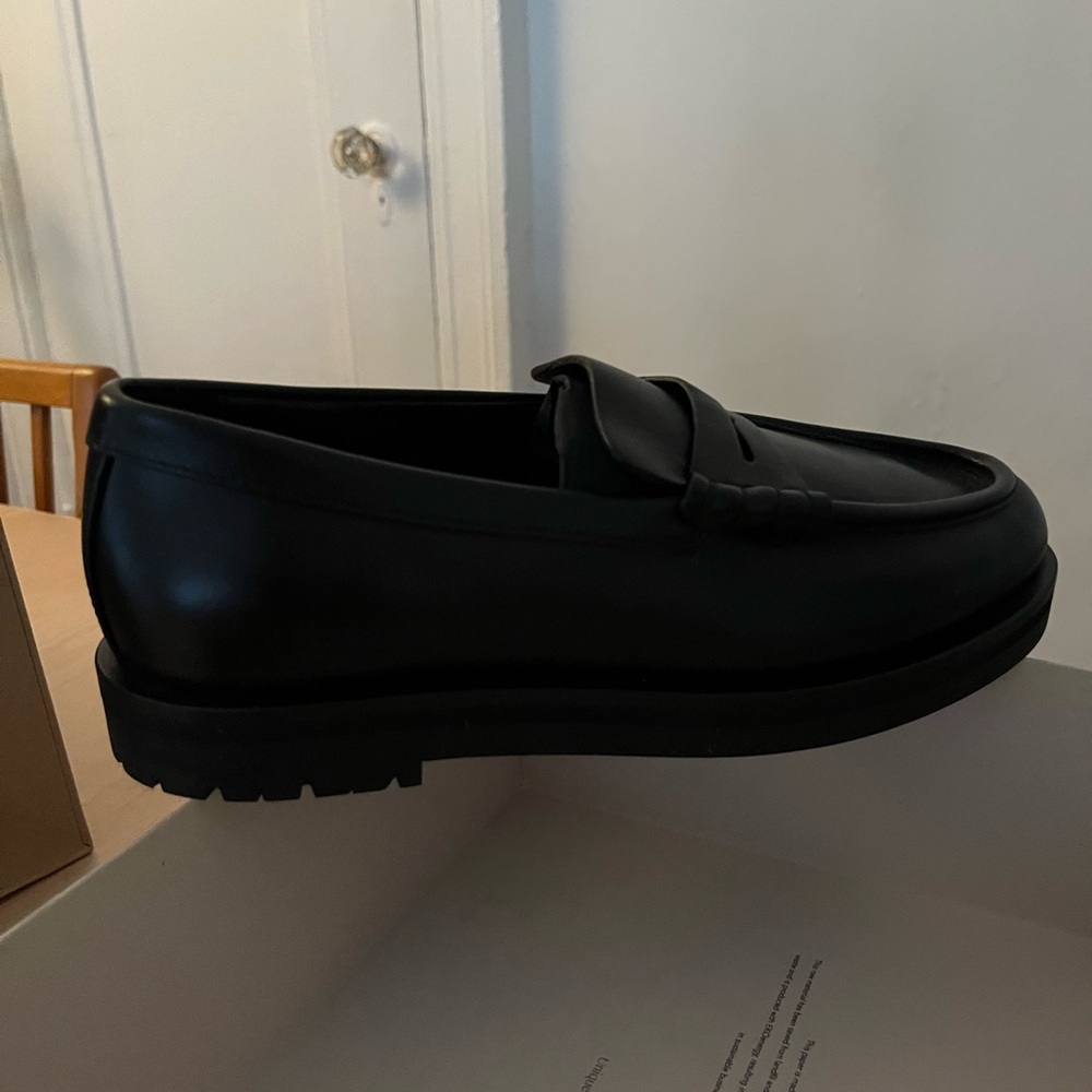 NWT Dear Frances Joss Loafer Black